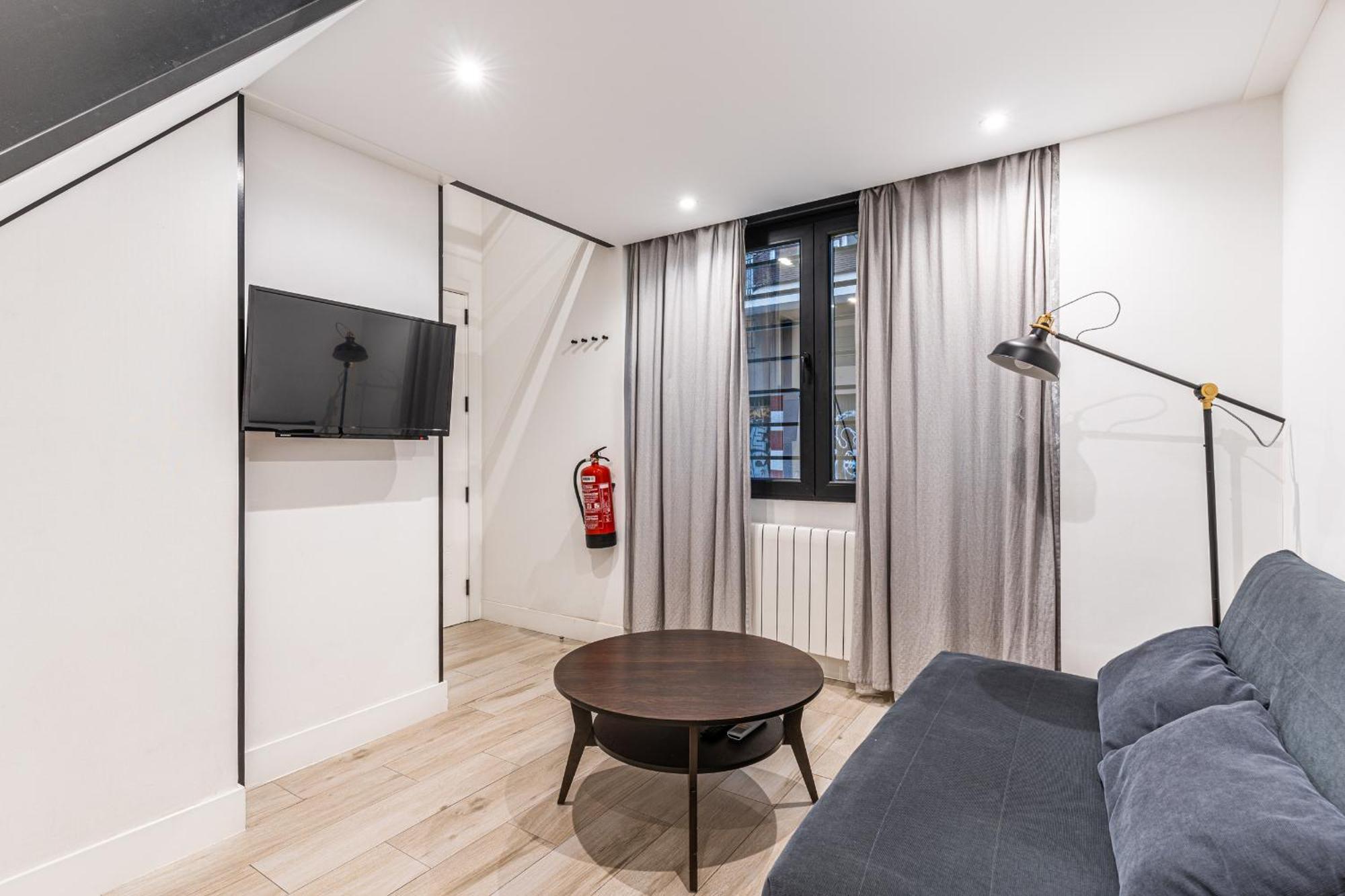 Cc Atocha Apartments Madrid Bagian luar foto