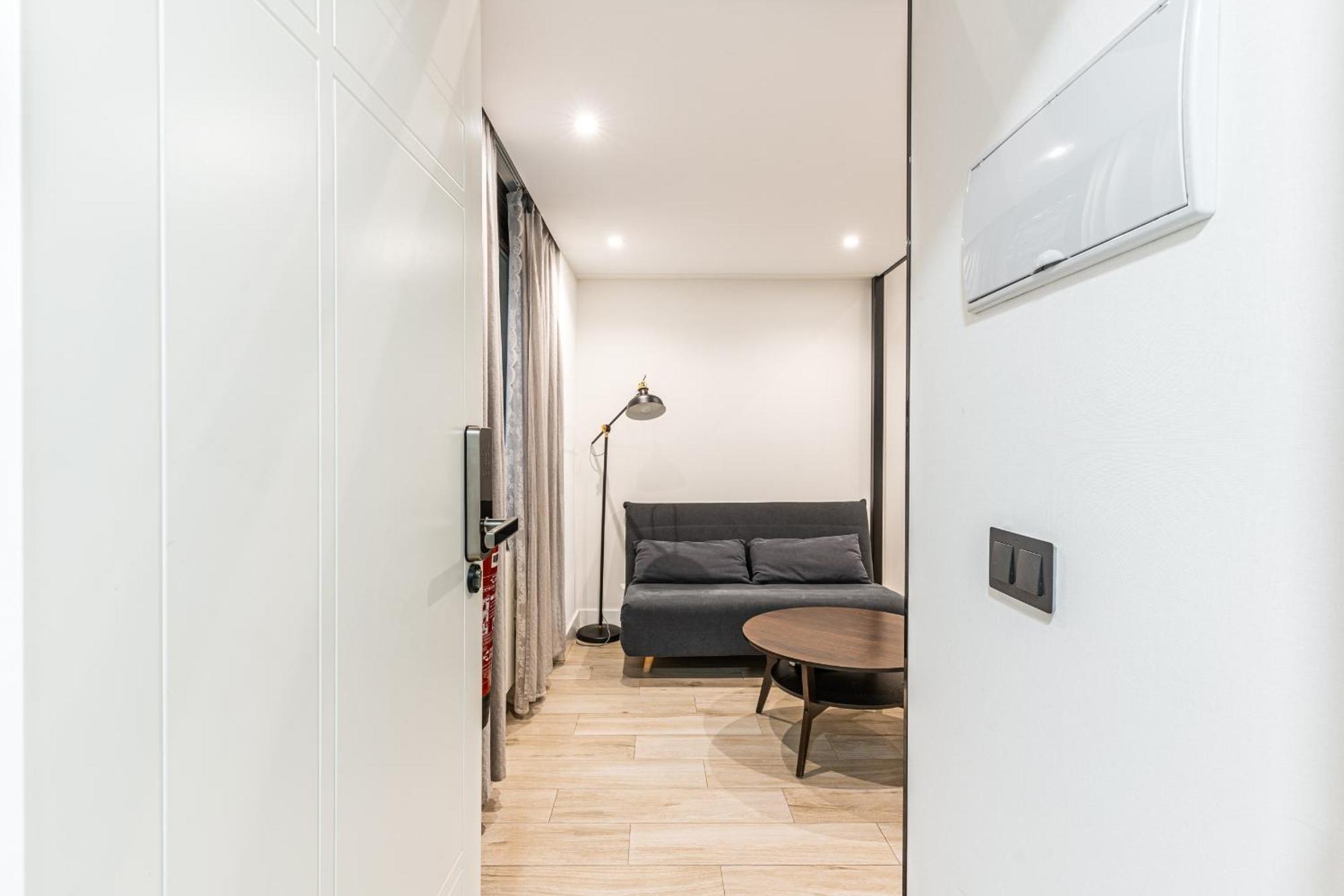 Cc Atocha Apartments Madrid Bagian luar foto