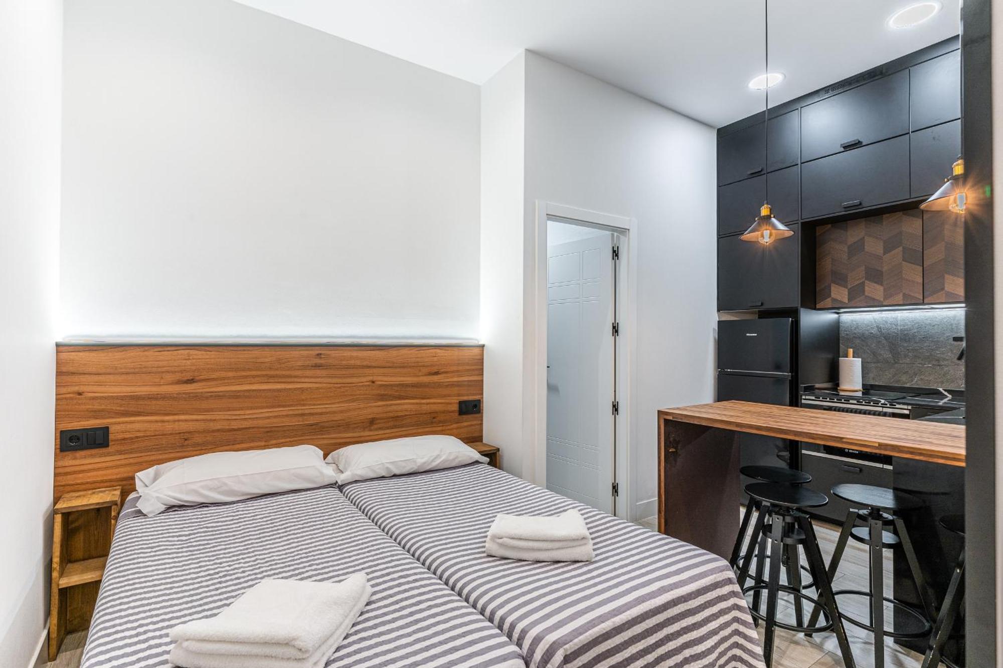 Cc Atocha Apartments Madrid Bagian luar foto